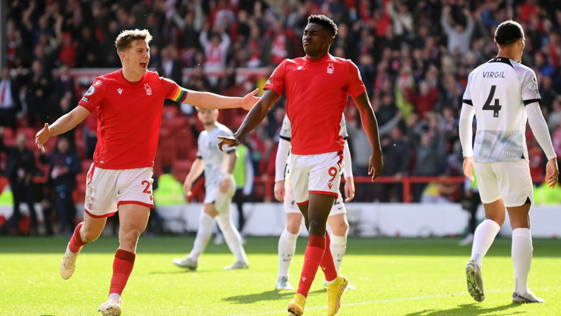 他凭借坚定 他凭借坚定